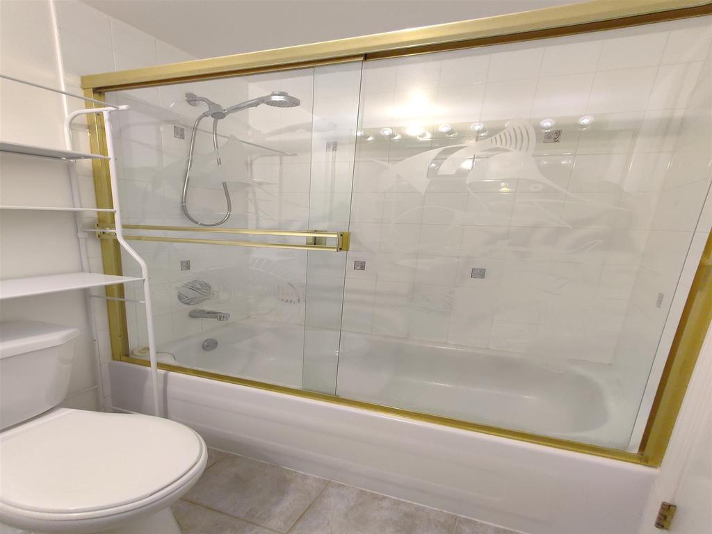 Listing Image for R3090779