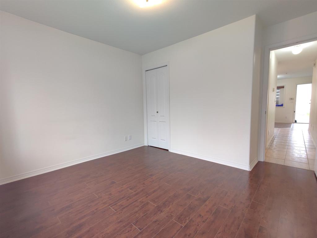 Listing Image for R3090779