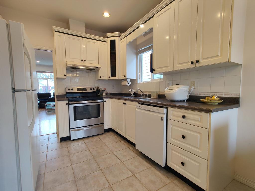 Listing Image for R3090779