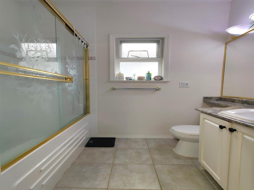 Listing Image for R3090779
