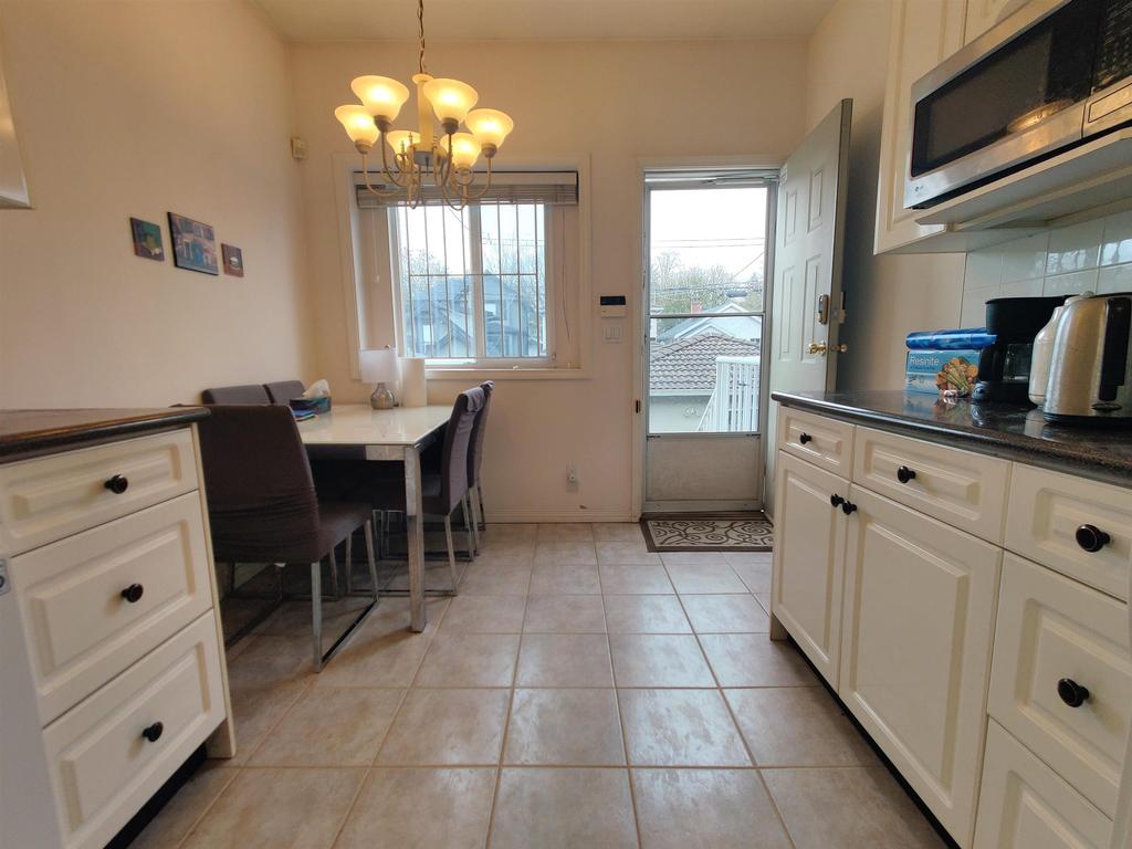 Listing Image for R3090779