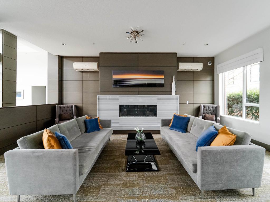 Listing Image for R3090789