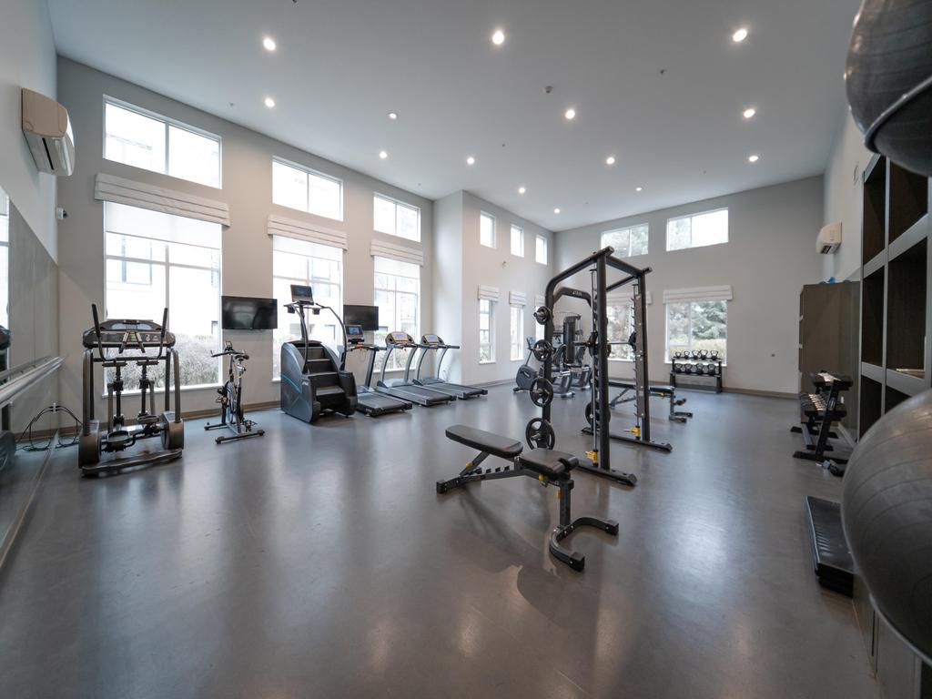 Listing Image for R3090789