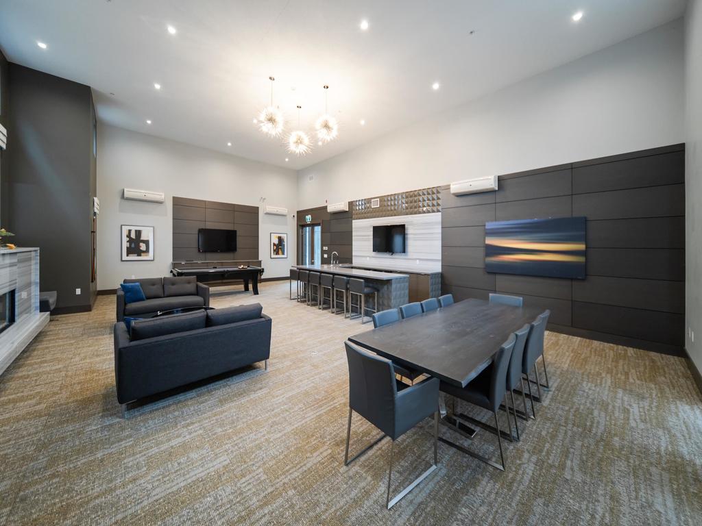 Listing Image for R3090789