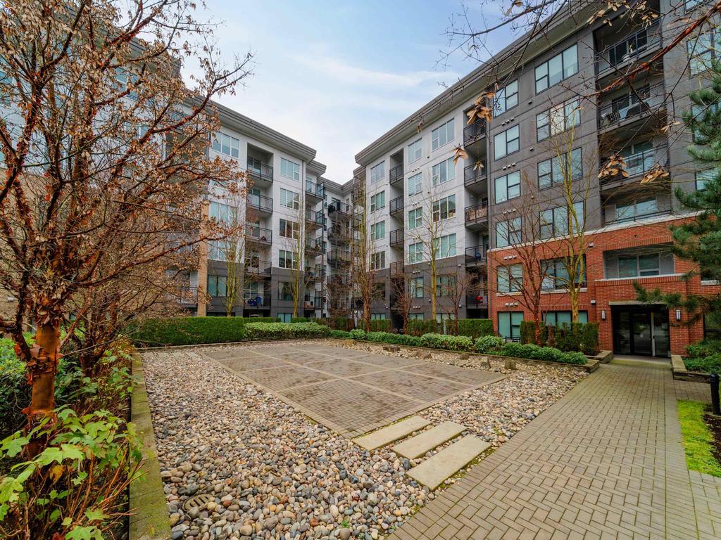 Listing Image for R3090789