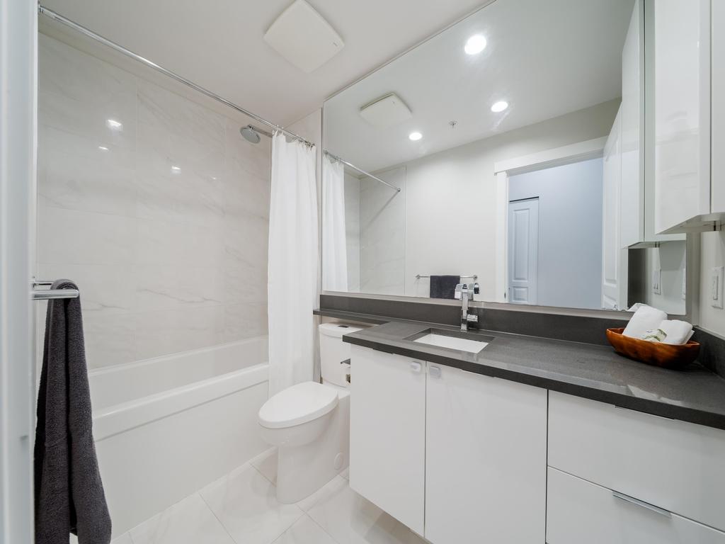 Listing Image for R3090789