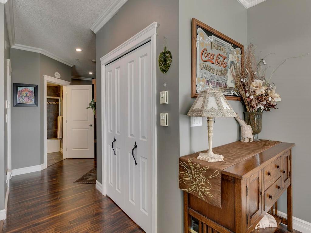 Listing Image for R3090794