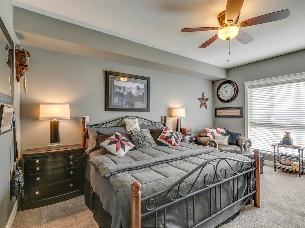 Listing Image for R3090794