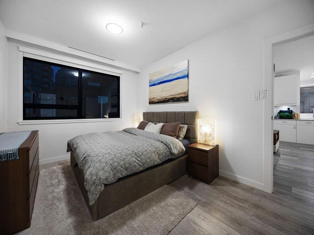 Listing Image for R3090796