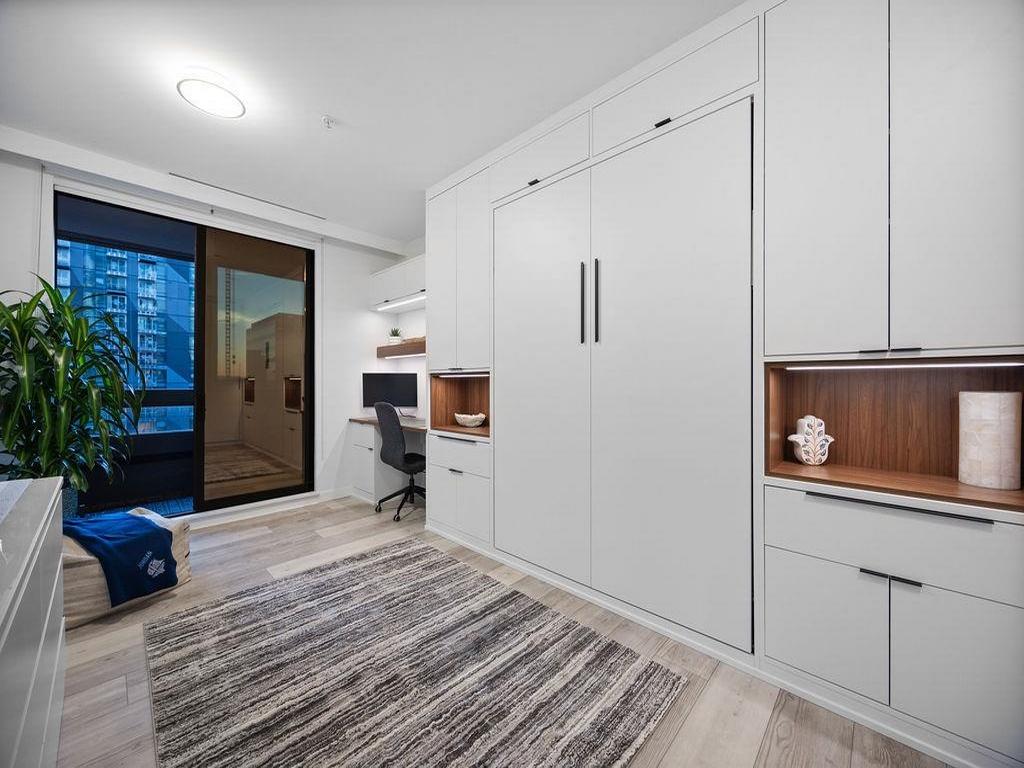 Listing Image for R3090796