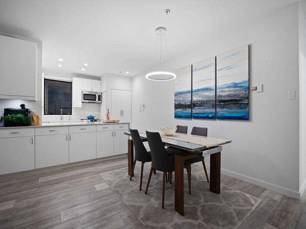 Listing Image for R3090796