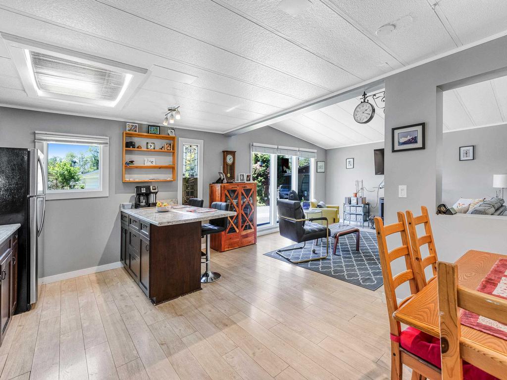 Listing Image for R3090802