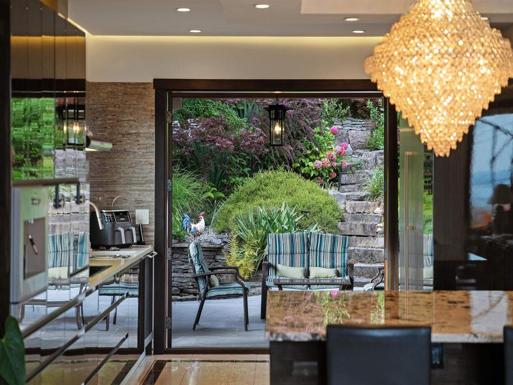 Listing Image for R3090803