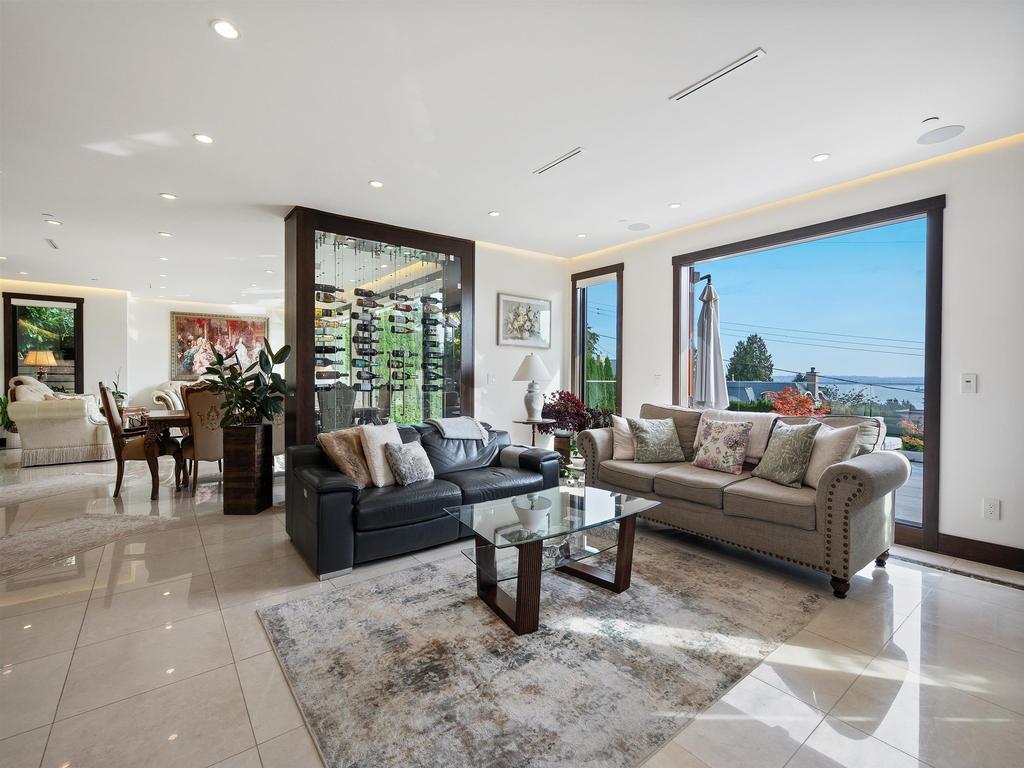 Listing Image for R3090803