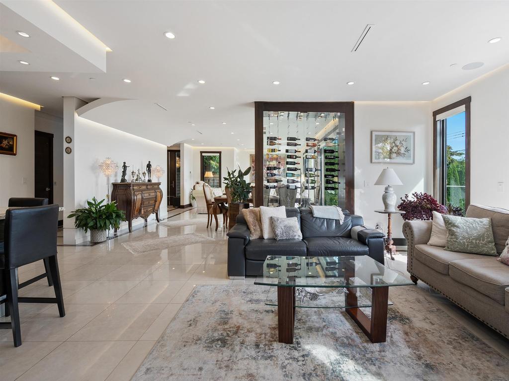 Listing Image for R3090803