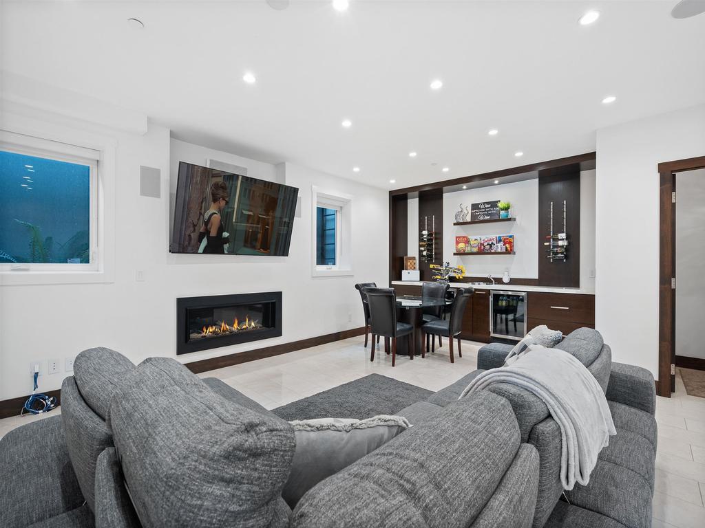 Listing Image for R3090803