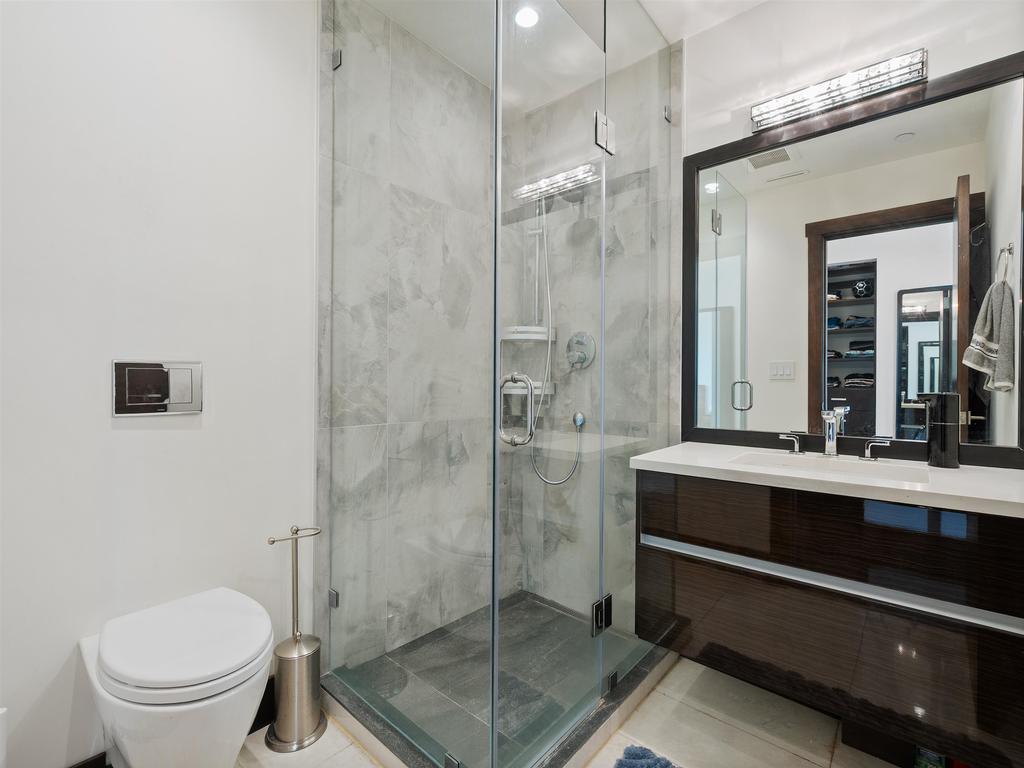 Listing Image for R3090803