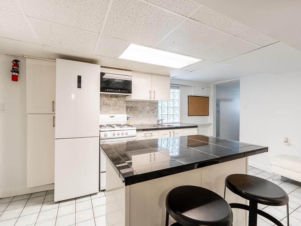 Listing Image for R3090814