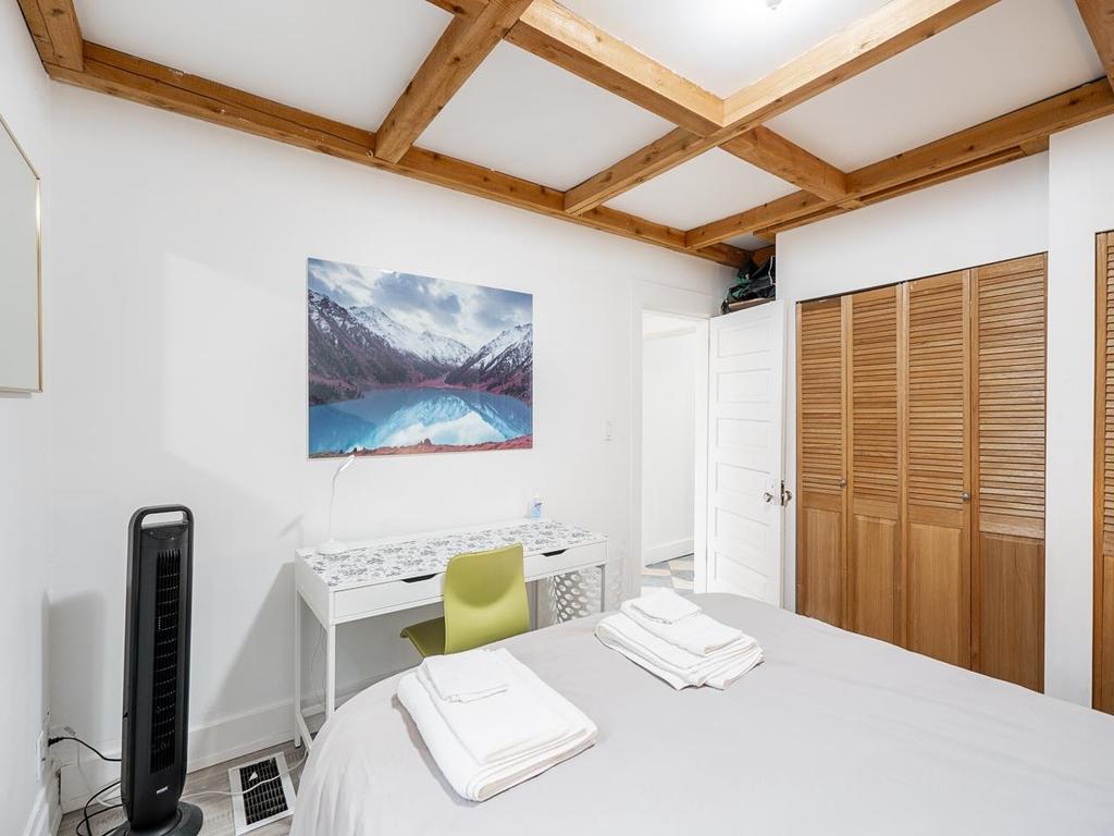 Listing Image for R3090814