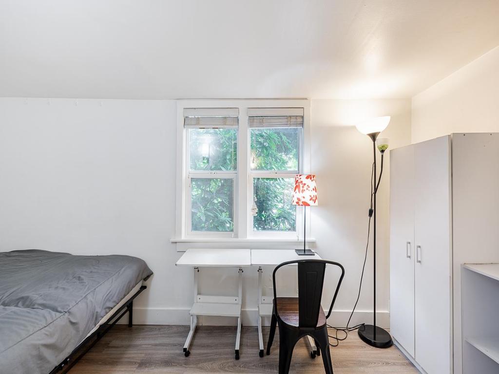 Listing Image for R3090814