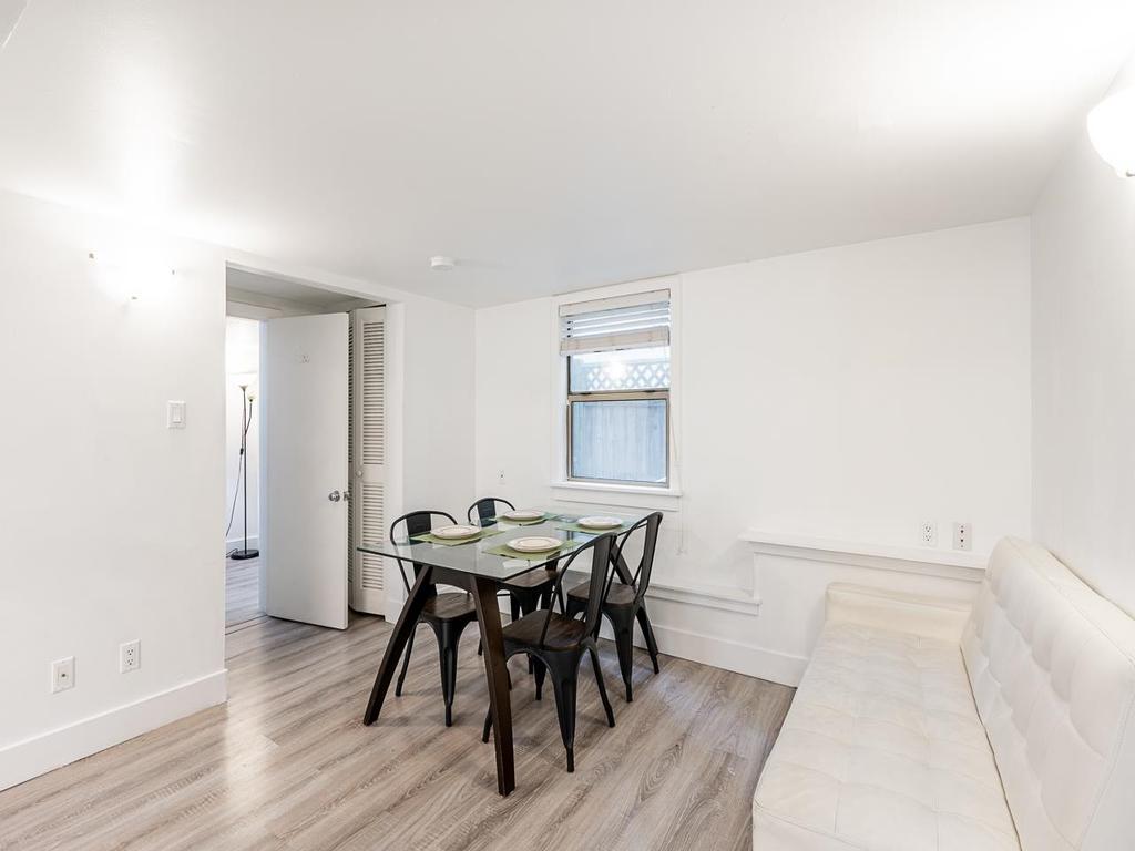 Listing Image for R3090814