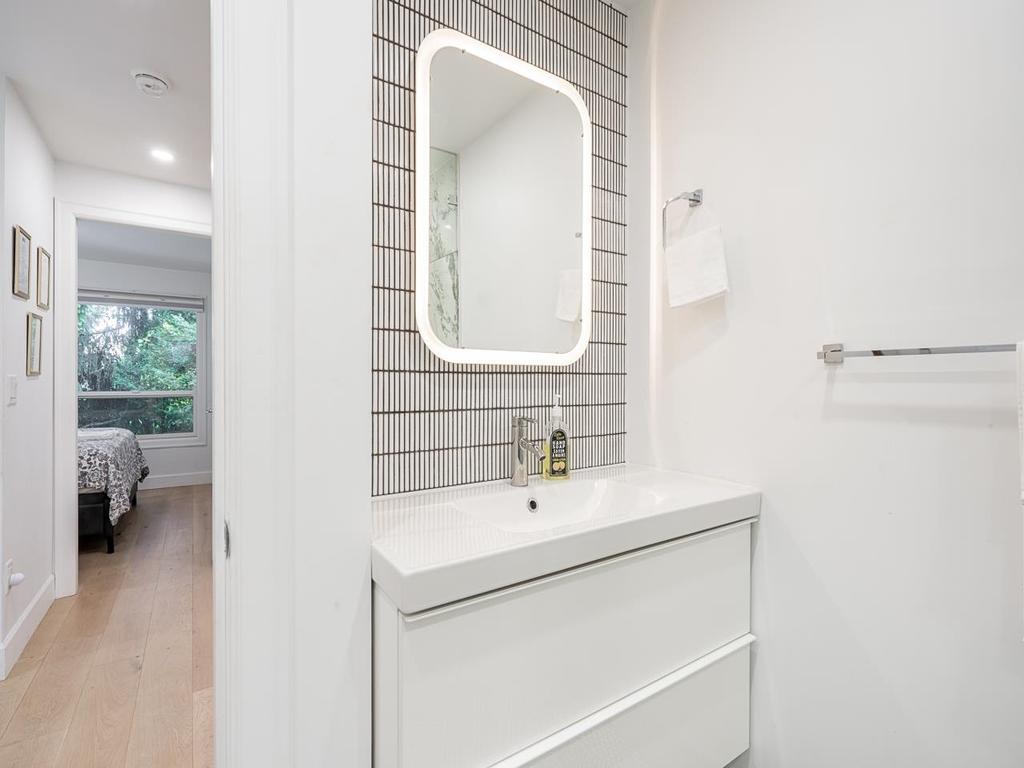 Listing Image for R3090814