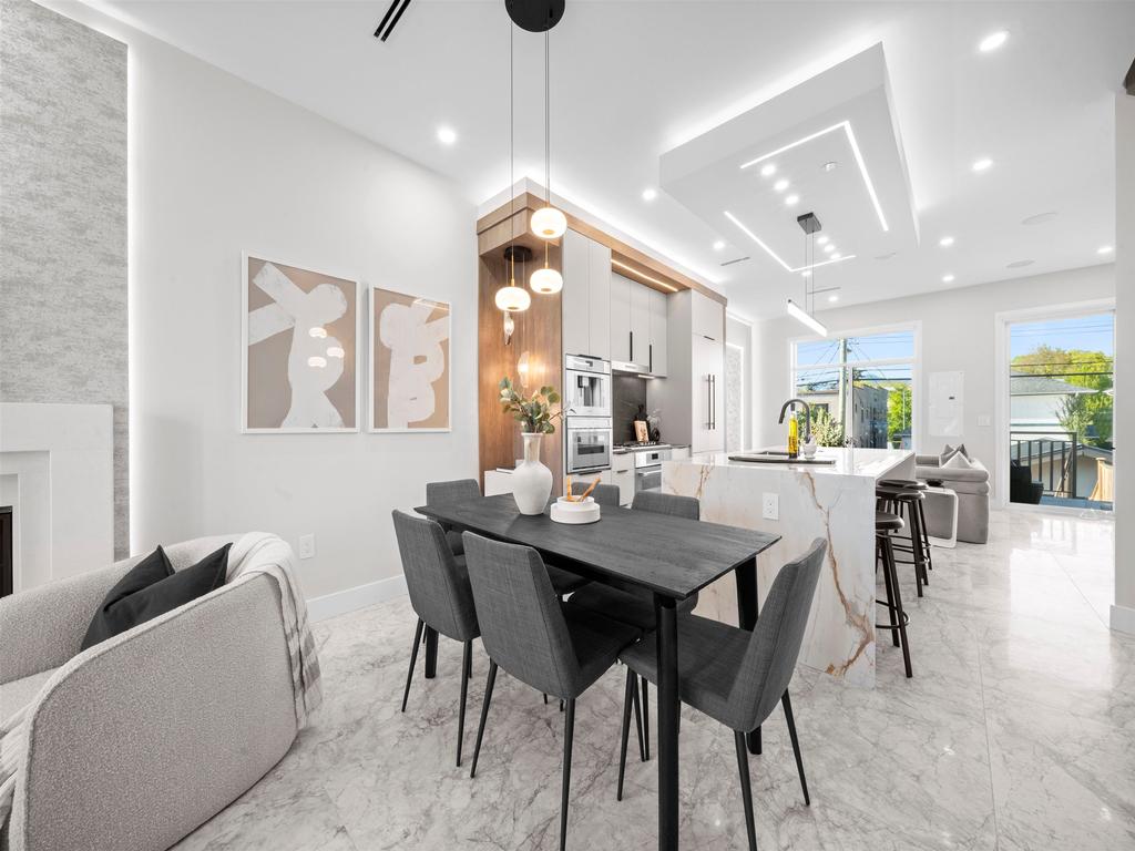 Listing Image for R3090816