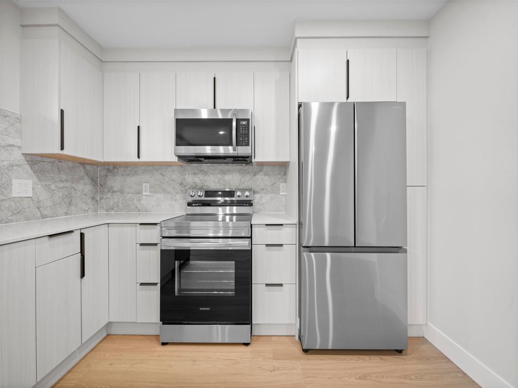 Listing Image for R3090816