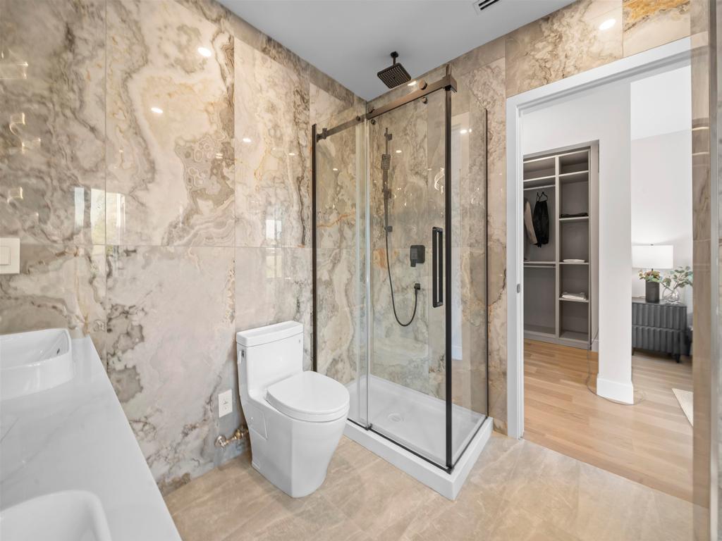 Listing Image for R3090816