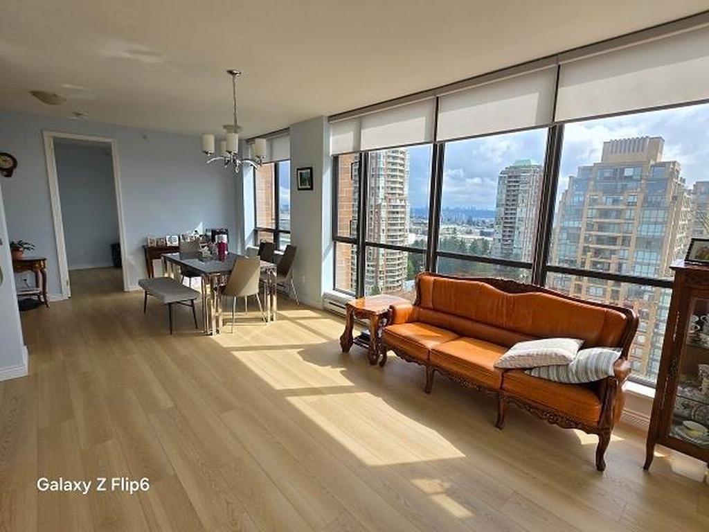 Listing Image for R3090822