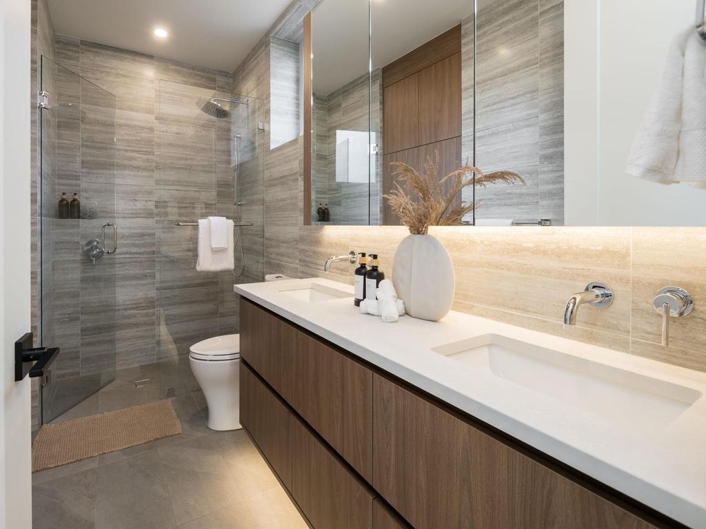 Listing Image for R3090826