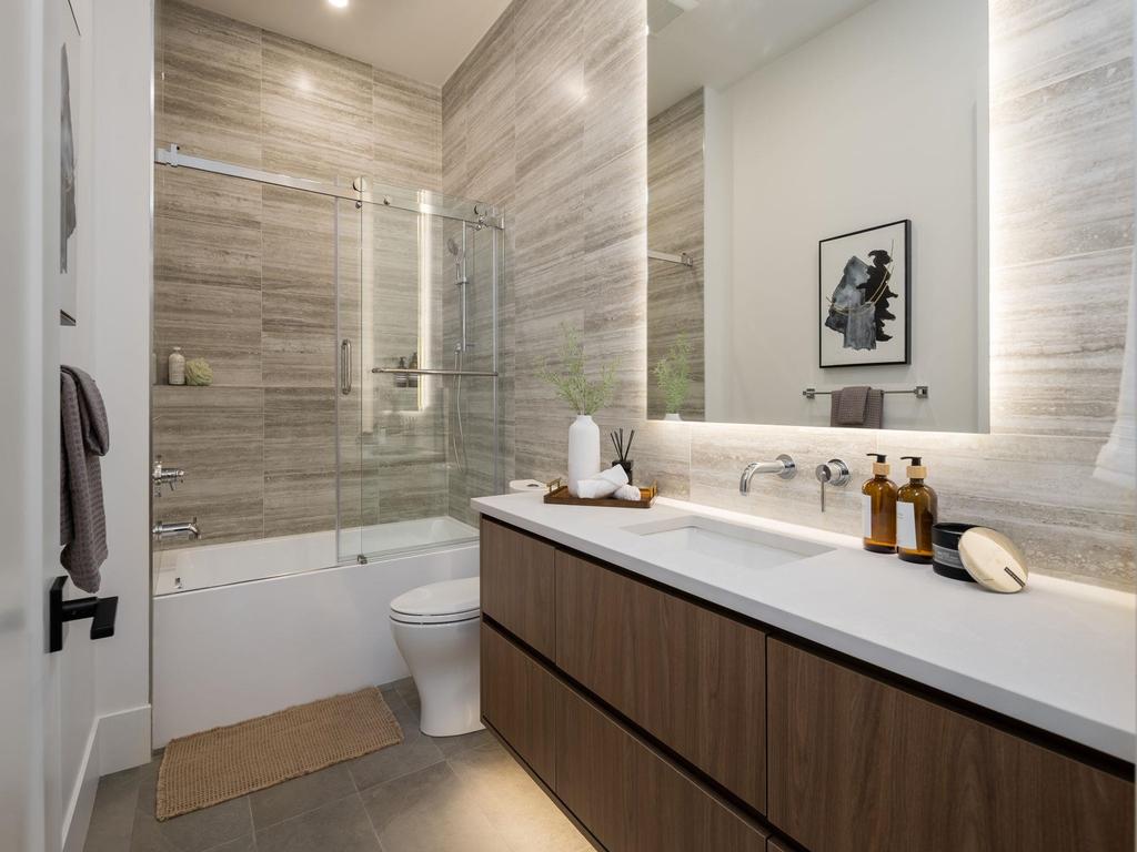 Listing Image for R3090826