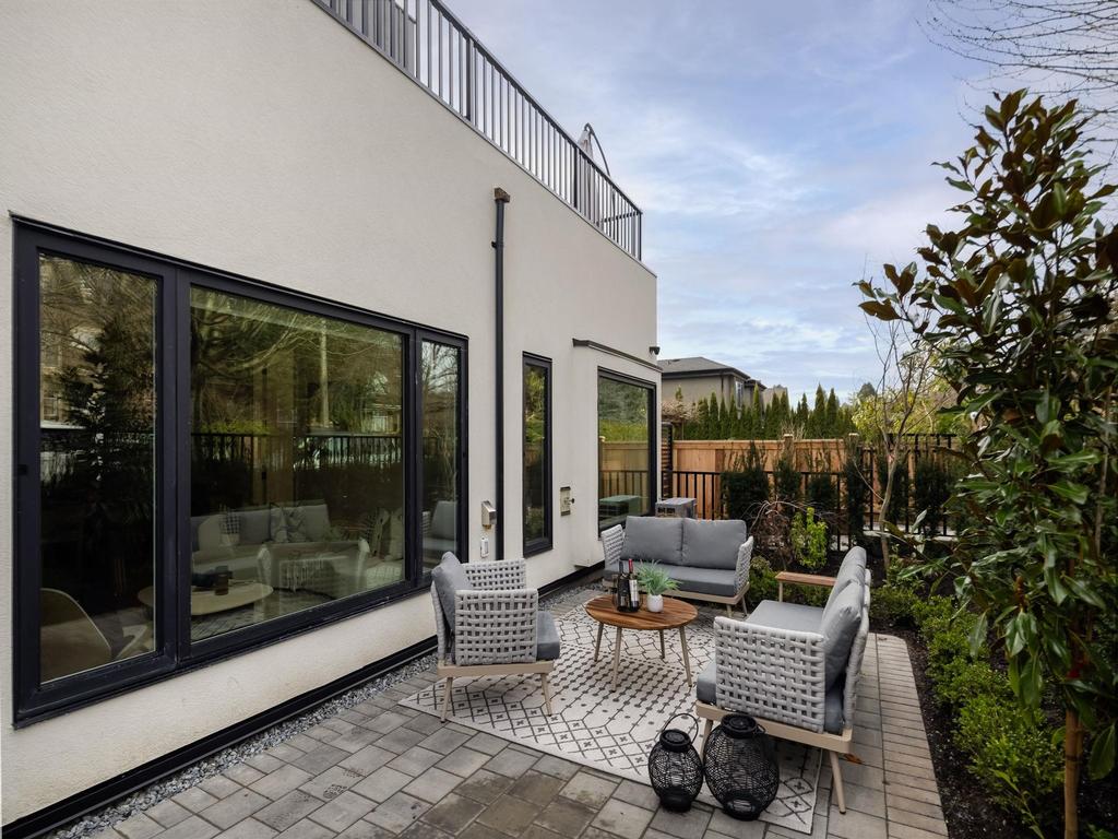 Listing Image for R3090826