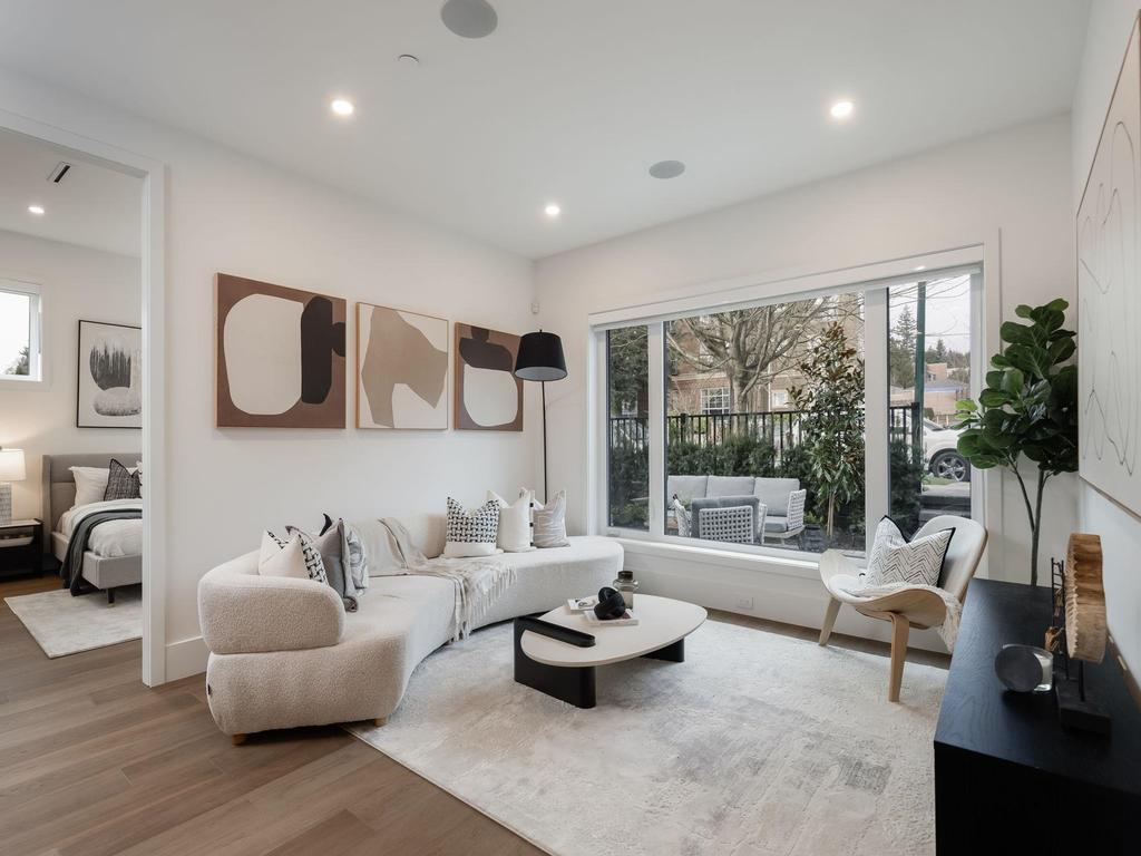 Listing Image for R3090826