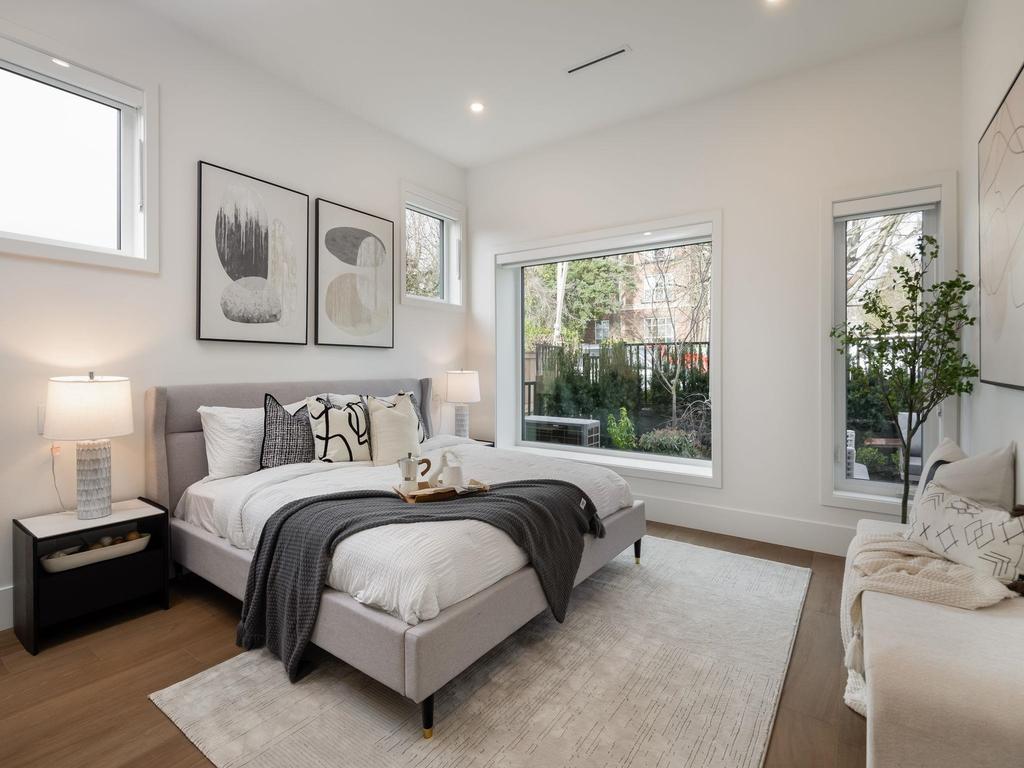 Listing Image for R3090826