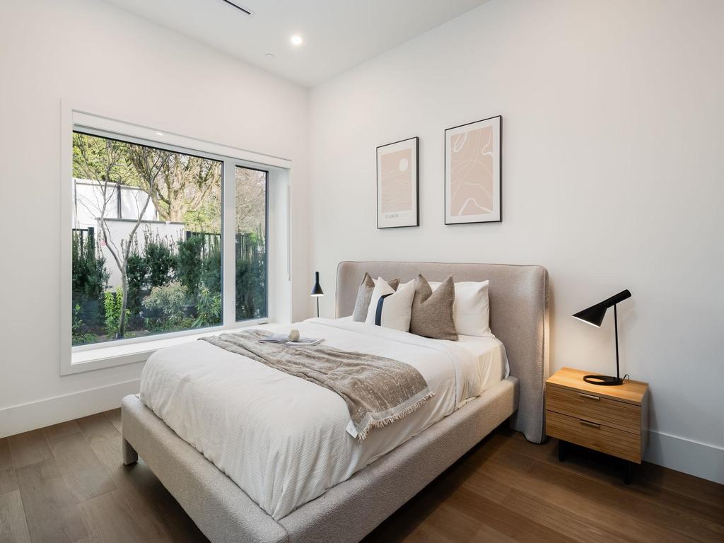 Listing Image for R3090826