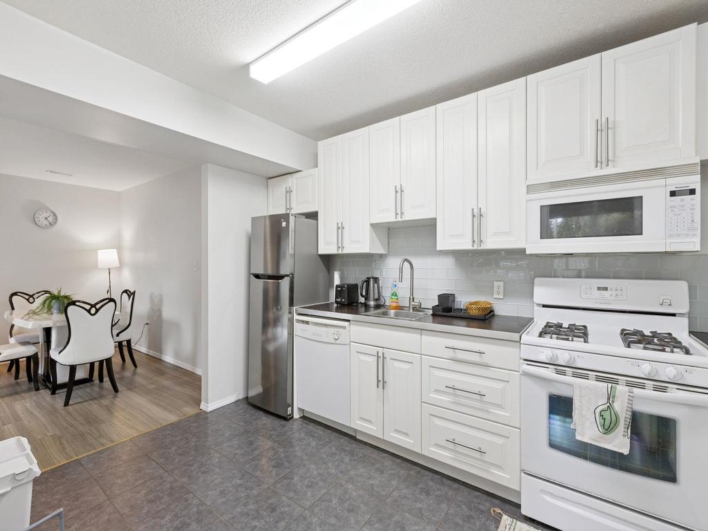 Listing Image for R3090845