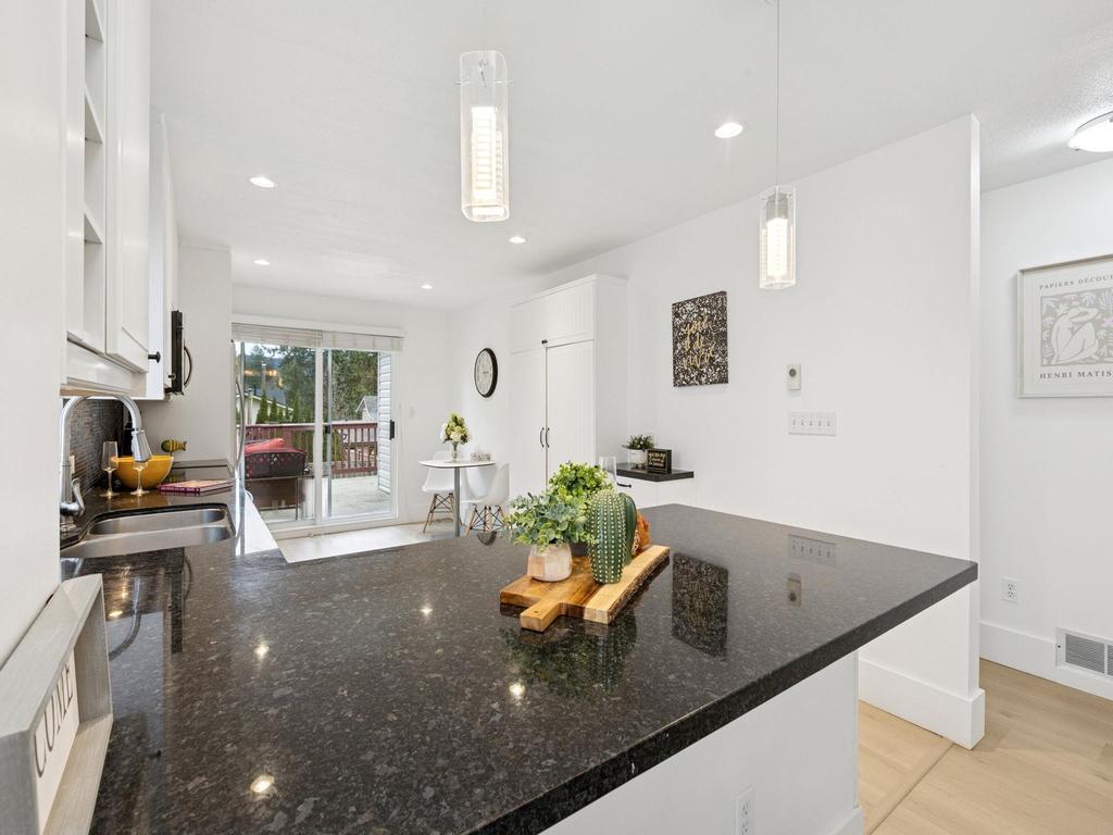 Listing Image for R3090845