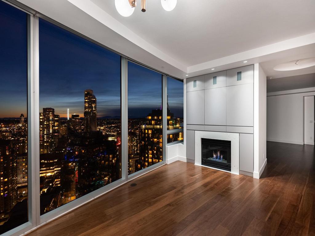 Listing Image for R3090864