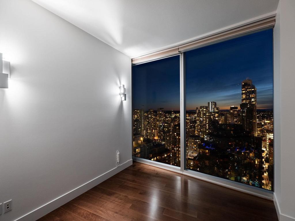 Listing Image for R3090864