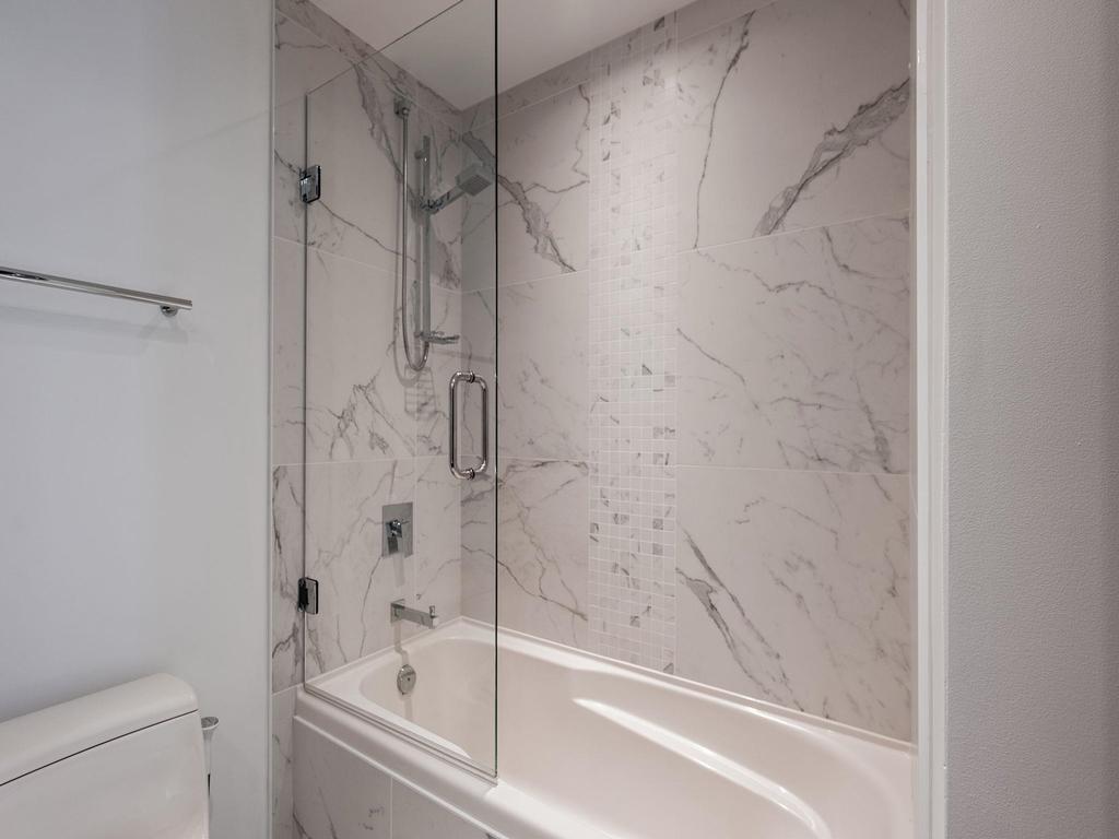 Listing Image for R3090864