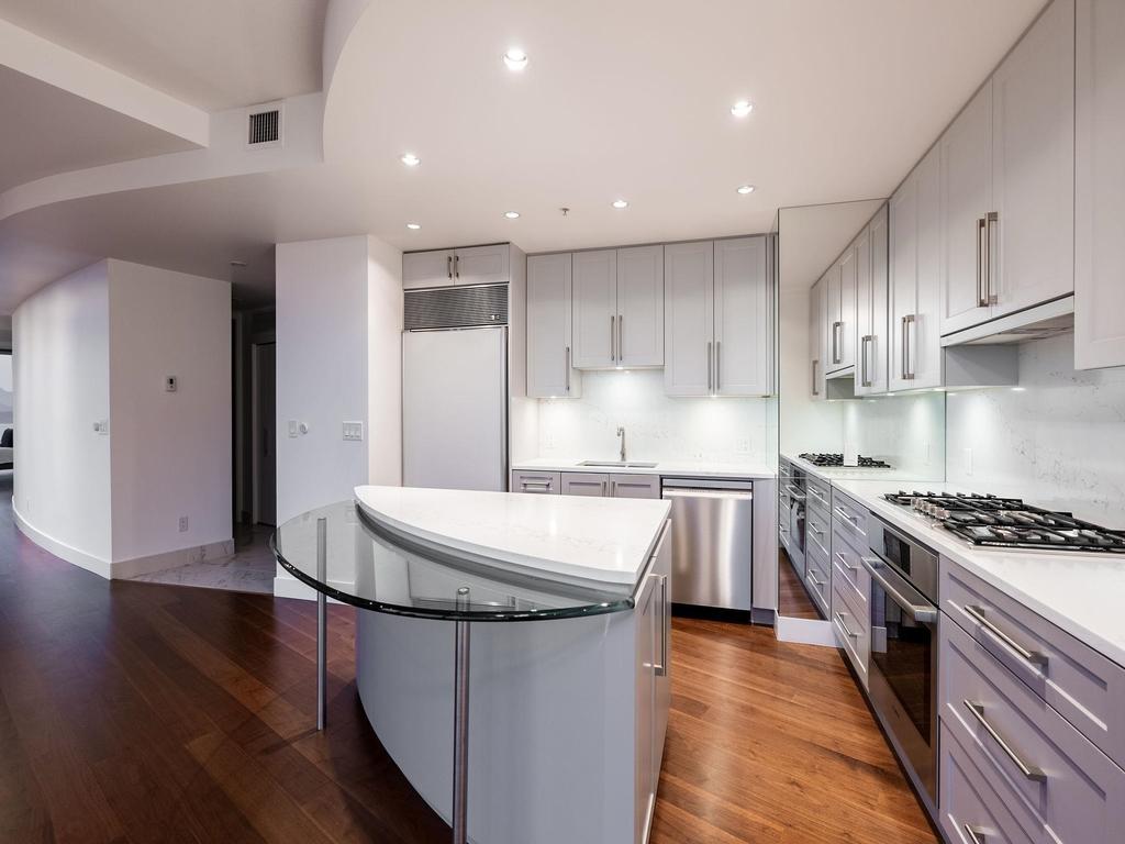 Listing Image for R3090864