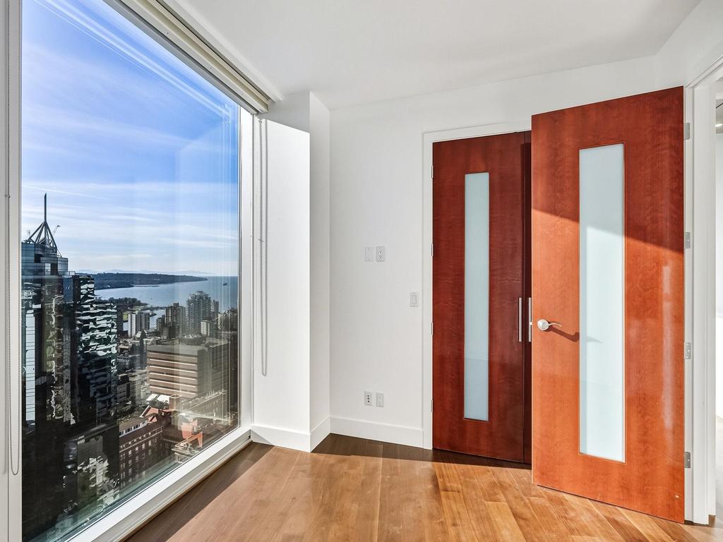 Listing Image for R3090864