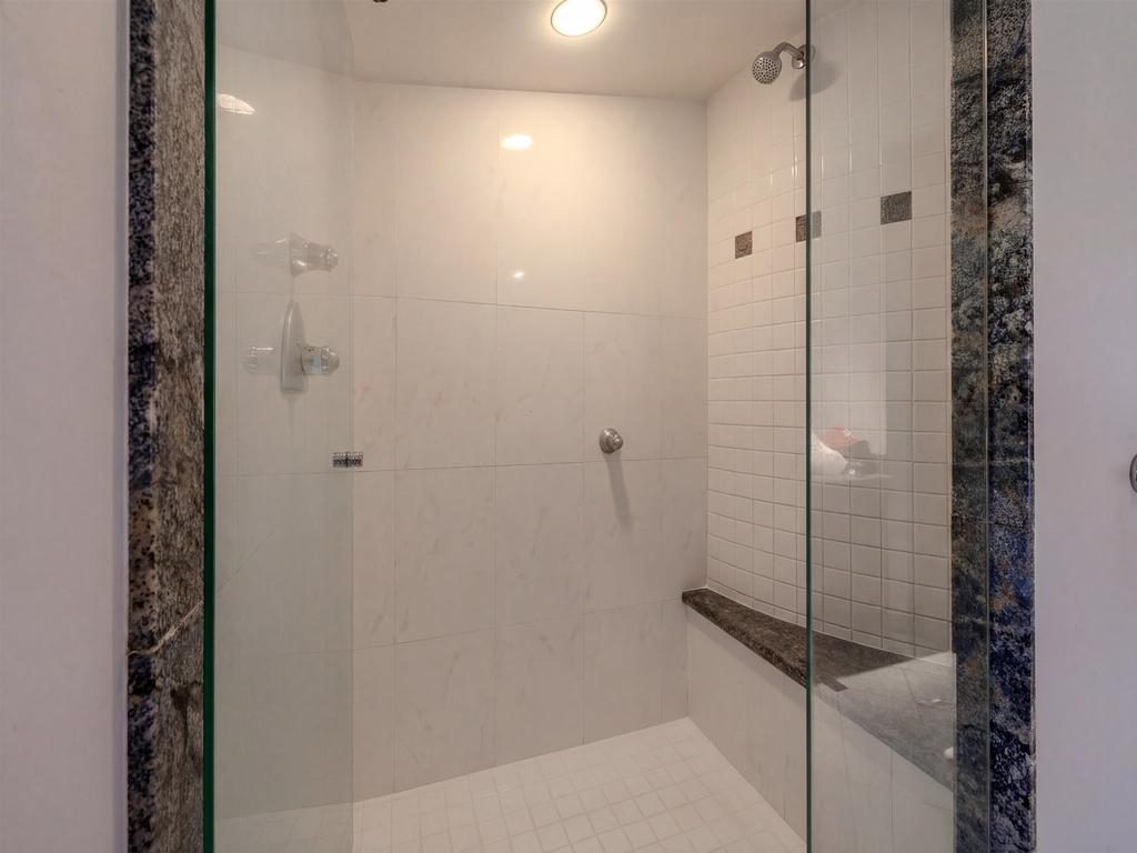 Listing Image for R3090877