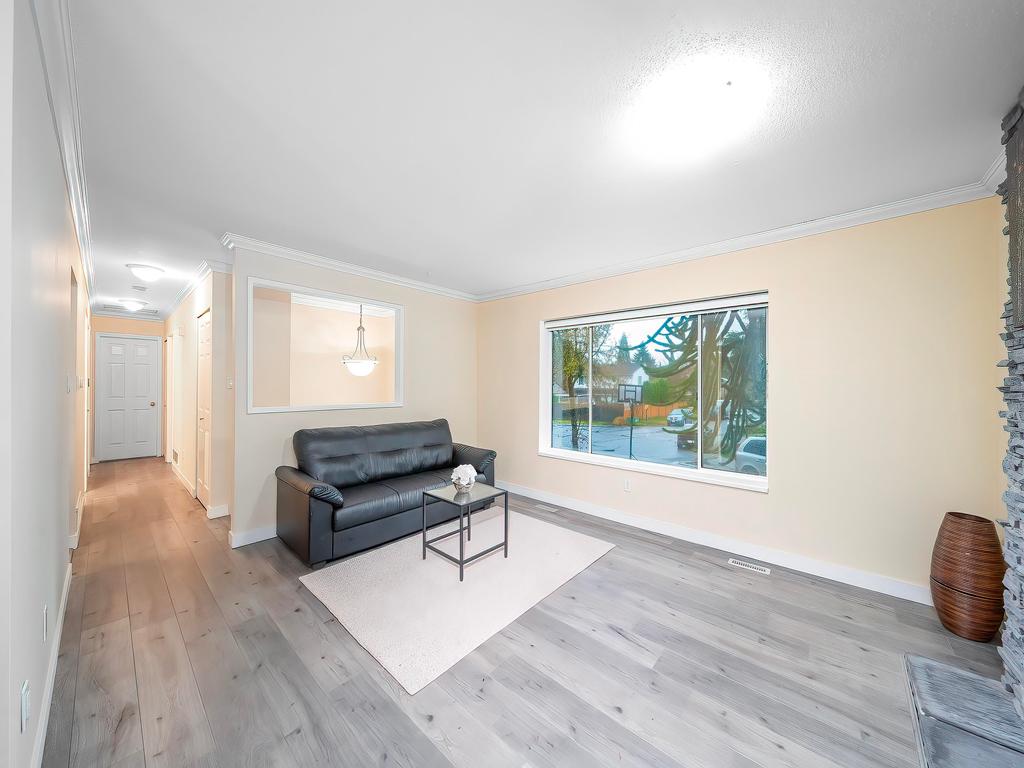 Listing Image for R3090878