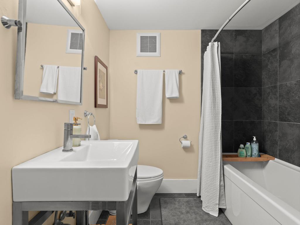 Listing Image for R3090880