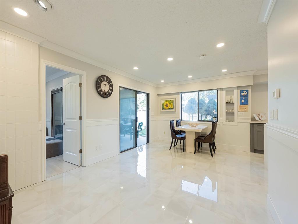 Listing Image for R3090881