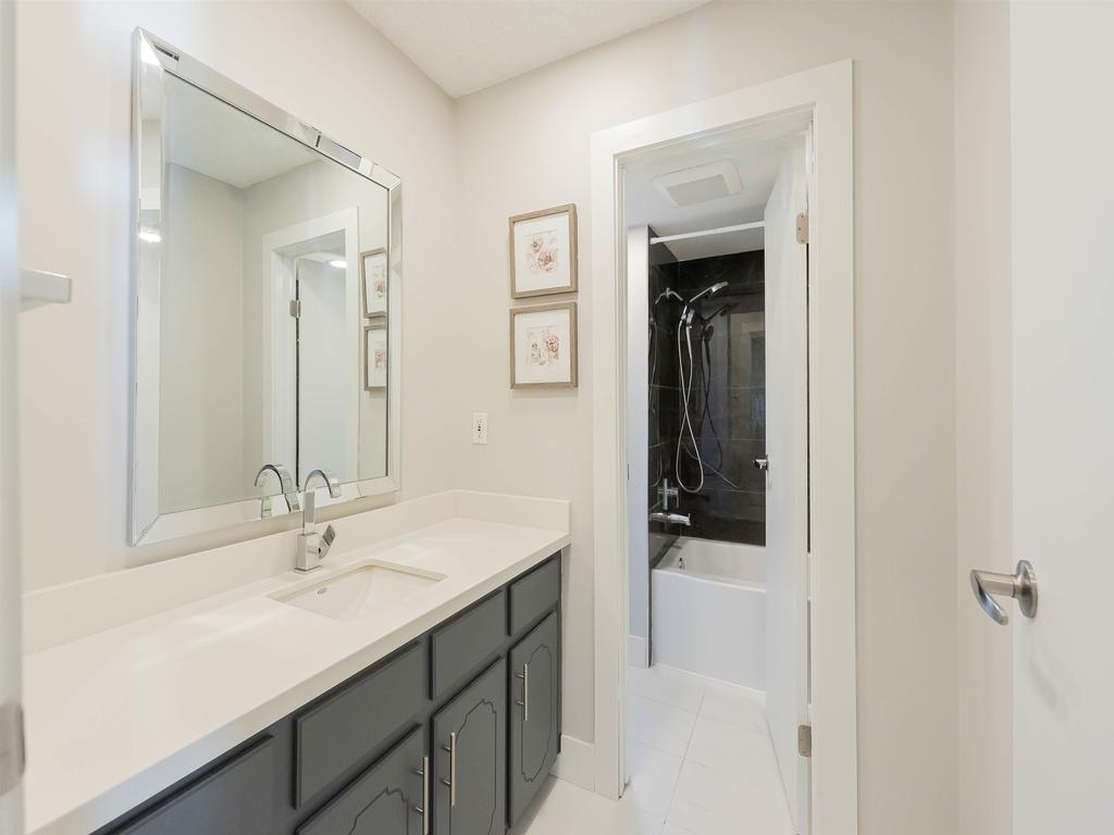 Listing Image for R3090881