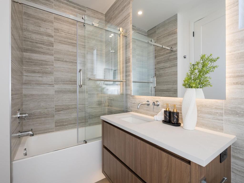 Listing Image for R3090893