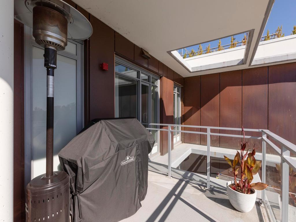 Listing Image for R3090898